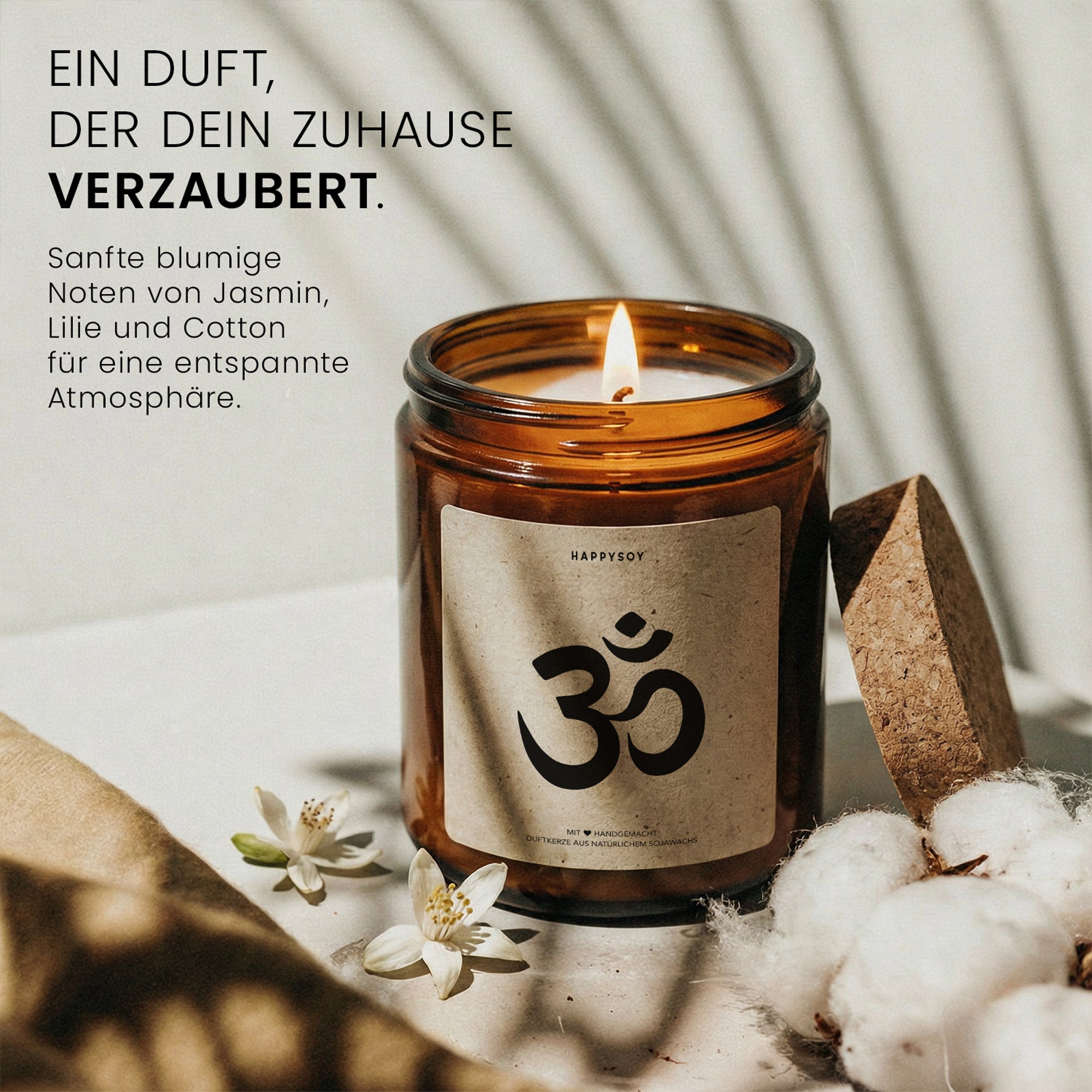 Ohm - Duftkerze mit Spruch als Geschenk zur Entspannung, Achtsamkeit, für Yoga-Liebhaber, liebevolle Auszeit im Glas mit blumigem Duft - Bild 2